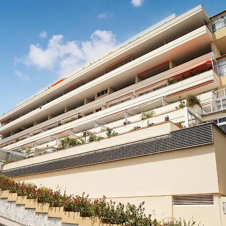 Apartamento Amazing In Puerto De La Cruz With 1 Bedrooms, Outdoor Swimming Pool And Heated Swimming Pool
